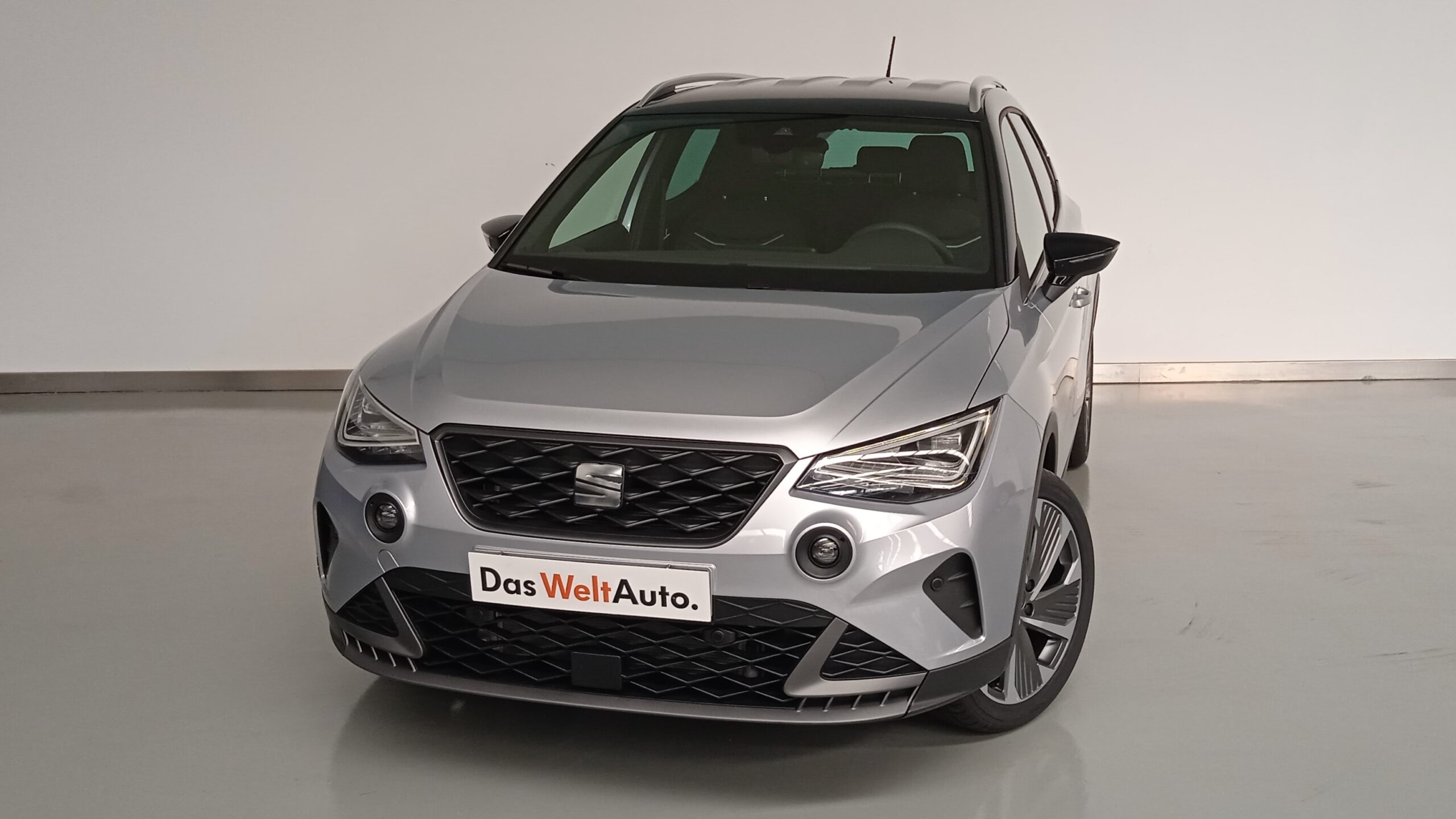 Leiribéria Concessionário Oficial SEAT jopkjolk,