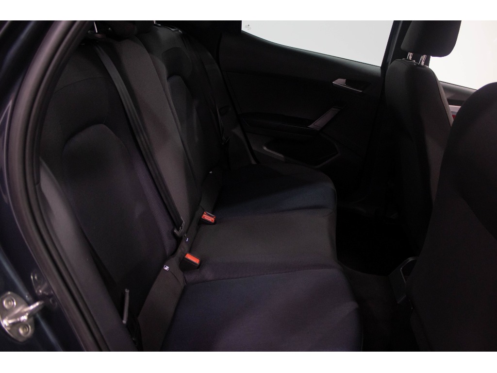 SEAT Arona 1.0 TSI FR full