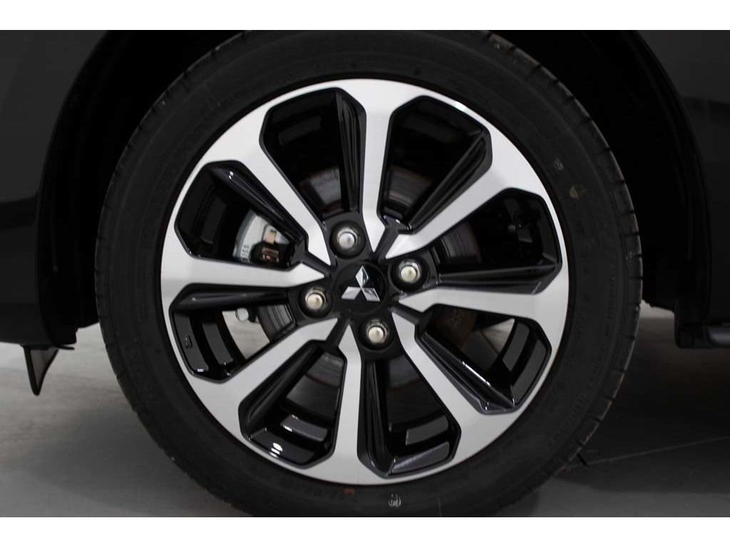 MITSUBISHI Space Star 1.2 CONNECT EDITION full