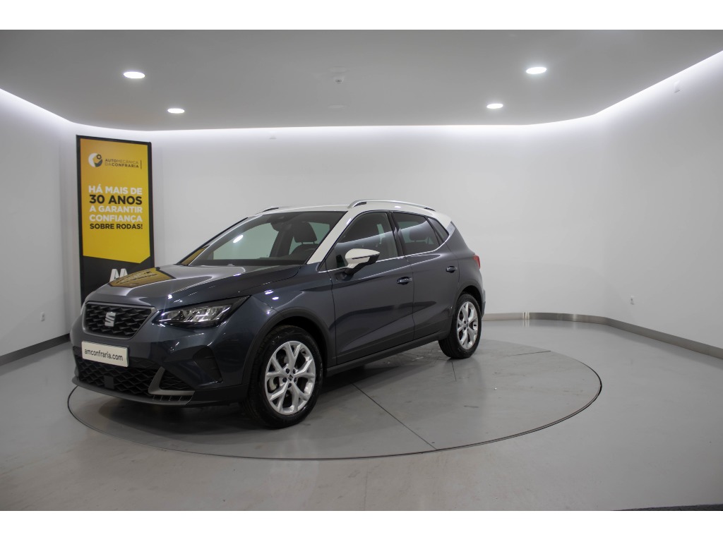 SEAT Arona 1.0 TSI FR full