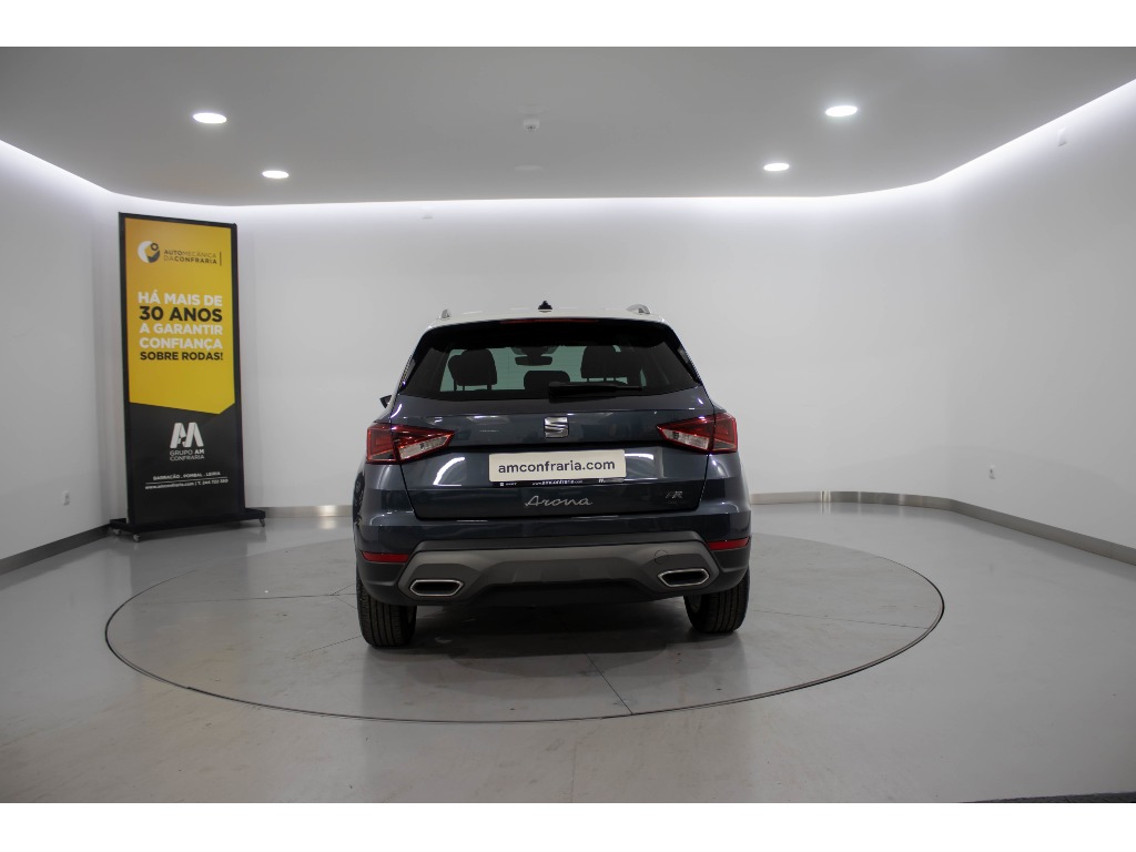 SEAT Arona 1.0 TSI FR full