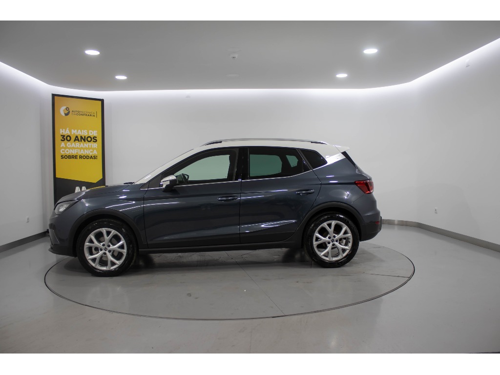 SEAT Arona 1.0 TSI FR full