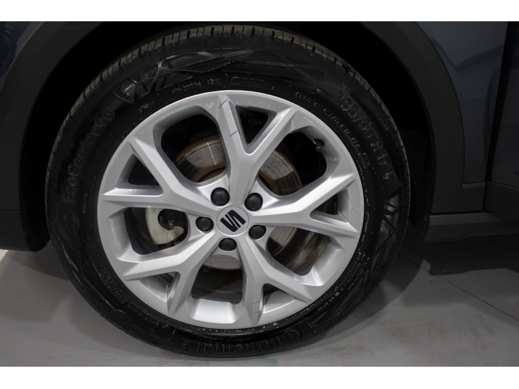 SEAT Arona 1.0 TSI FR full
