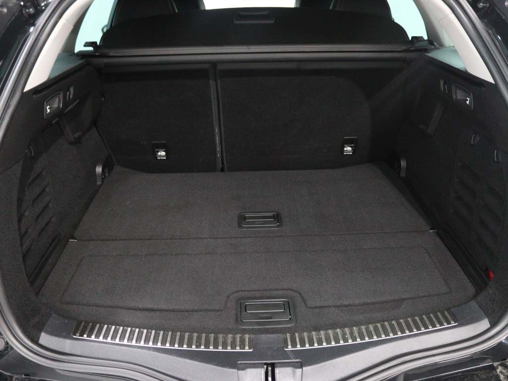 RENAULT Mégane IV Sport Tourer 1.7 BLUE DCI GT LINE EDC full