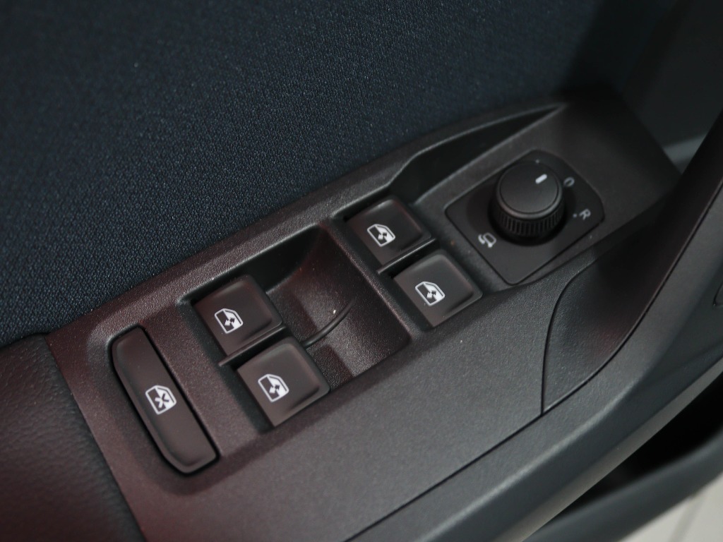 SEAT IBIZA 1.0 TSI STYLE full