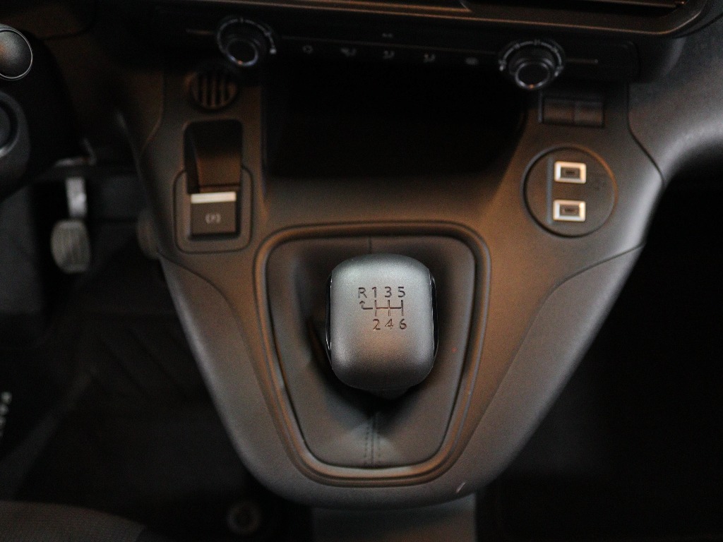 PEUGEOT PARTNER DIESEL 1.5 BLUEHDI XL LONGA full