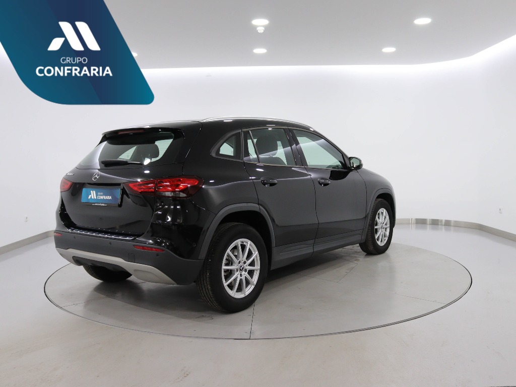 MERCEDES-BENZ Classe GLA 180 D full