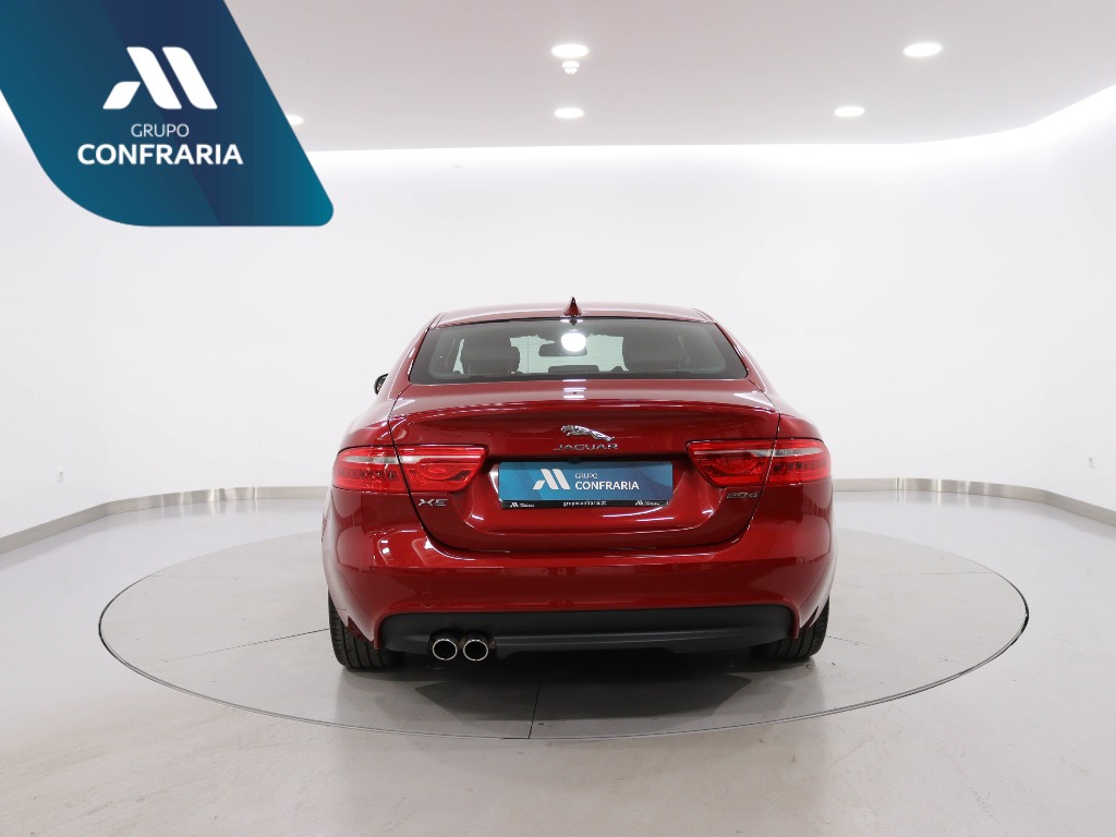 JAGUAR XE 2.0 D R-SPORT full