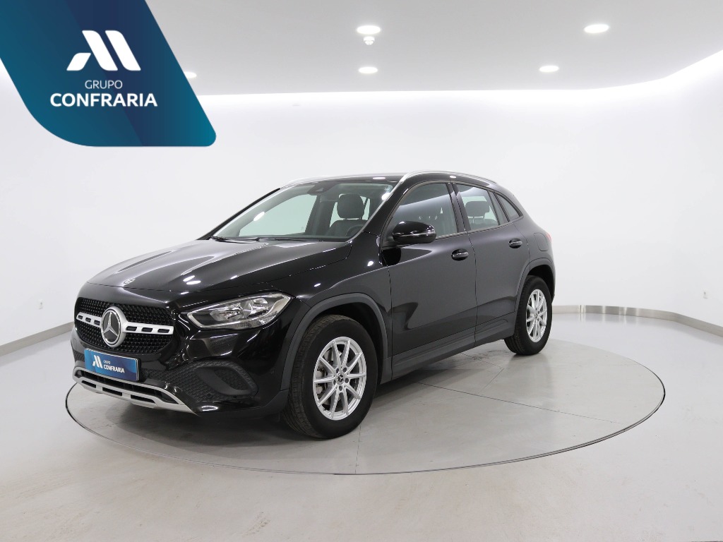 MERCEDES-BENZ Classe GLA 180 D full