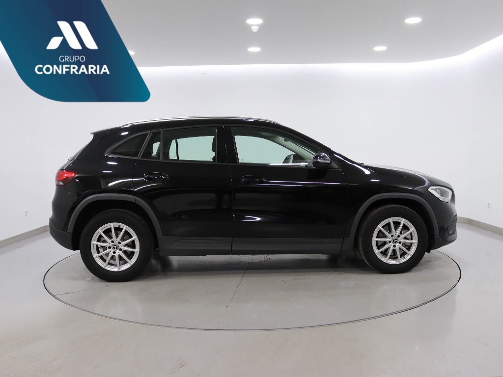 MERCEDES-BENZ Classe GLA 180 D full