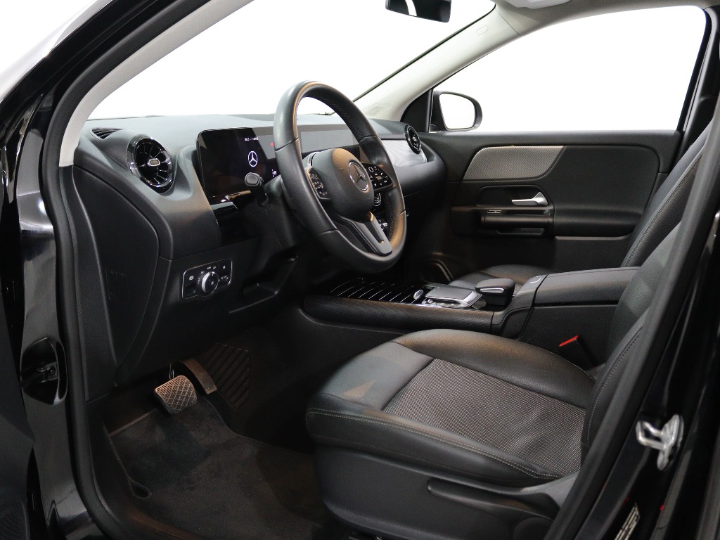 MERCEDES-BENZ Classe GLA 180 D full