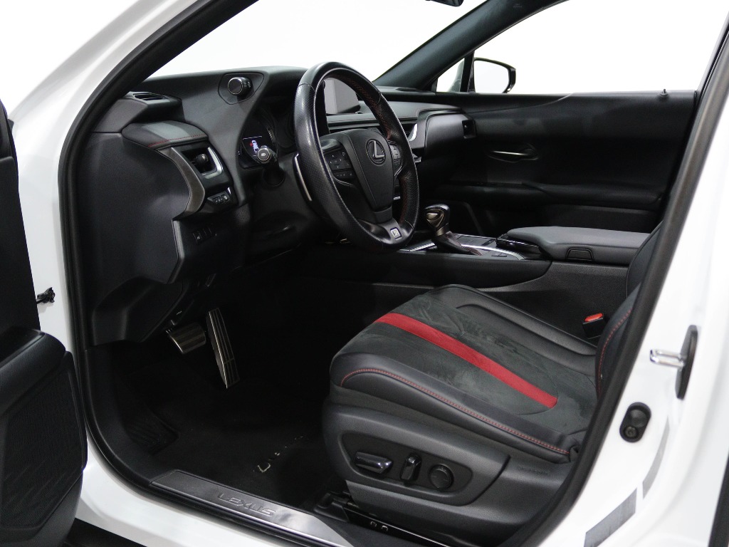 LEXUS UX 250H F SPORT full