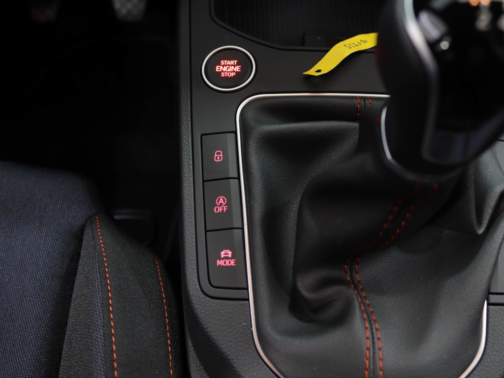 SEAT IBIZA 1.0 TSI FR full