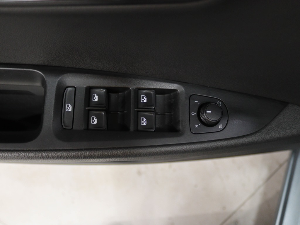 SEAT Leon 1.6 TDI STYLE S/S full