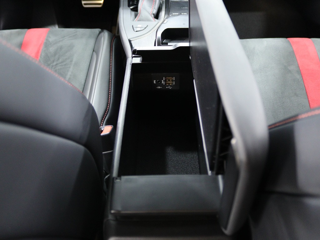 LEXUS UX 250H F SPORT full
