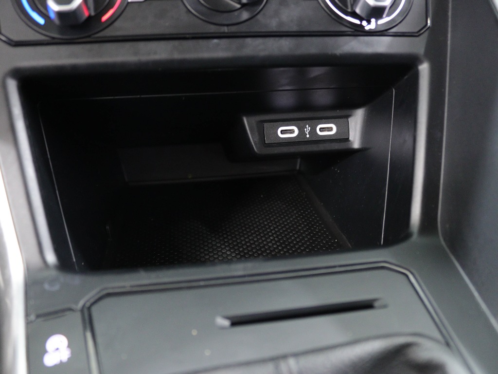VOLKSWAGEN Taigo 1.0 TSI URBAN full