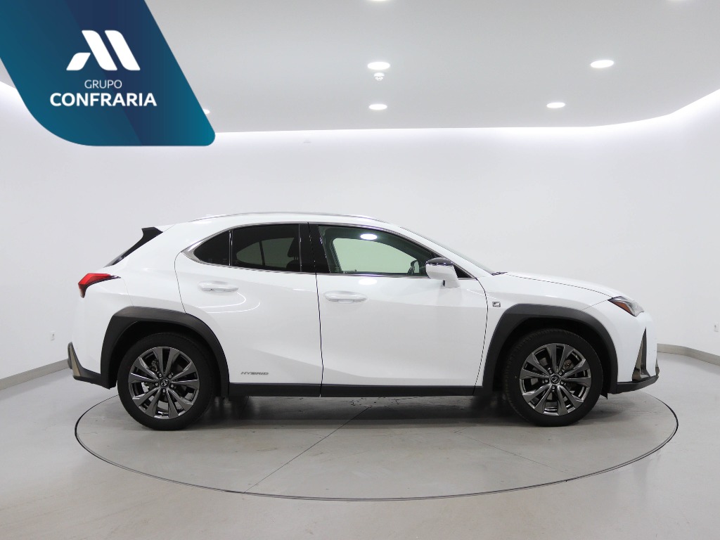 LEXUS UX 250H F SPORT full