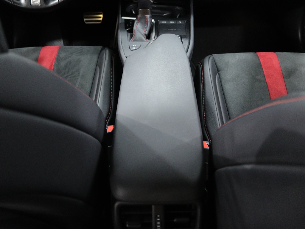 LEXUS UX 250H F SPORT full