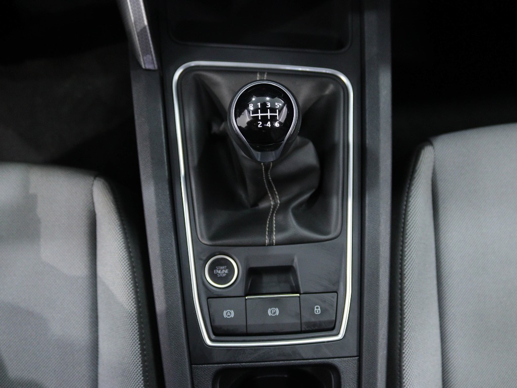 SEAT Leon Sportstourer 1.0 TSI STYLE full