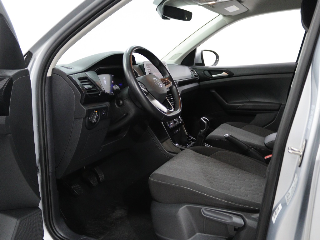 VOLKSWAGEN T-Cross 1.0 TSI URBAN full