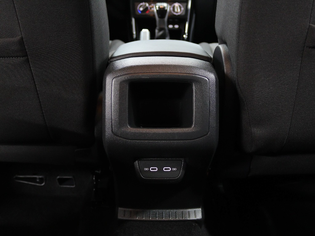 VOLKSWAGEN T-Cross 1.0 TSI URBAN full
