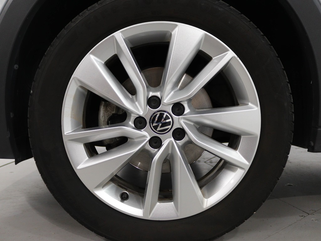 VOLKSWAGEN T-Cross 1.0 TSI URBAN full