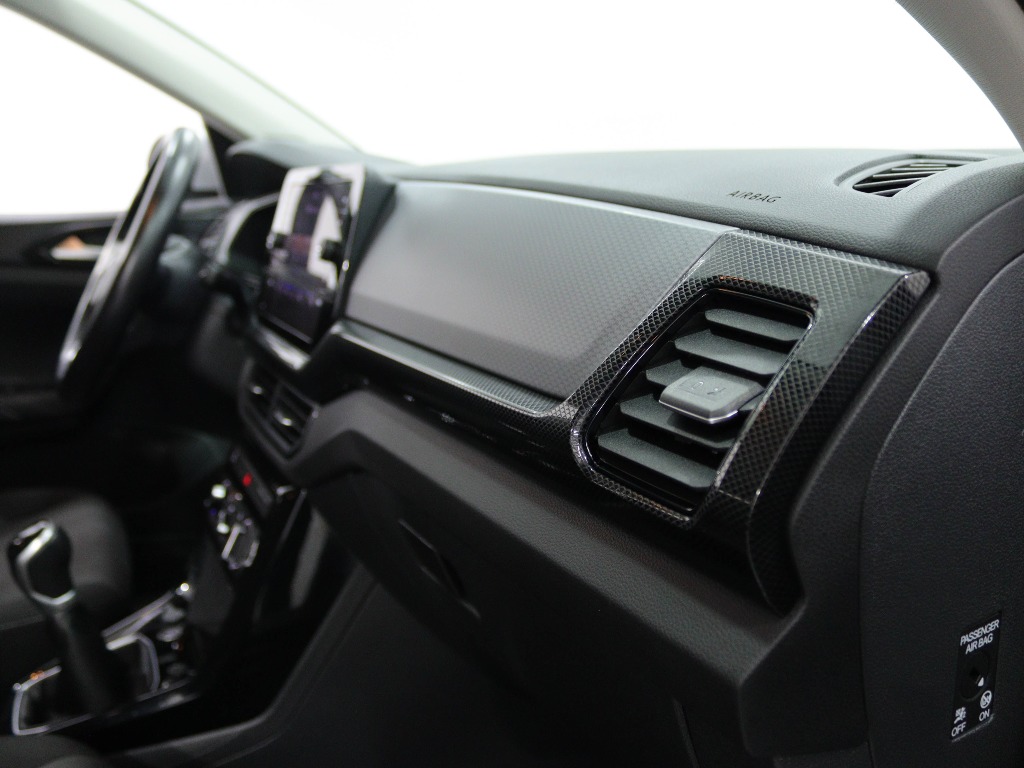 VOLKSWAGEN T-Cross 1.0 TSI URBAN full